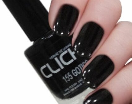 Cliche Nummer 155 Gotico Zwart Nagellak Op Model