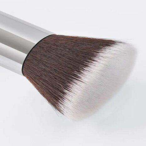 Superzachte Poederkwast - Foundation Kwast - Powder Brush - Bamboe - Hout - Synthetisch haar - Licht Bruin - Zilver - Zwart - W