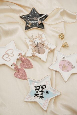 Yehwang Keramiek Sieraden Display Schaaltje Love Sfeerimpressie